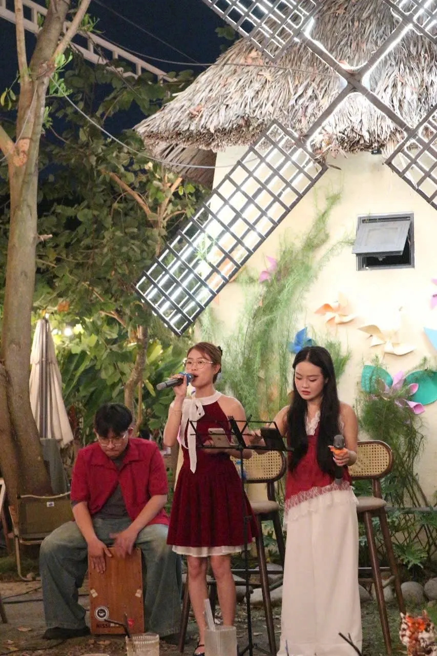 Một góc Hiên Nắng – Drink & More